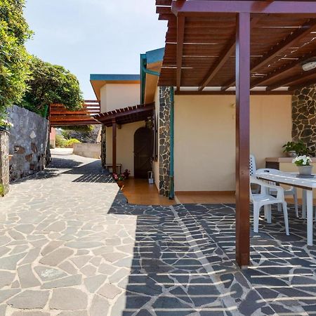La Terrazza Sul Mare Villa Magomadas Exterior photo